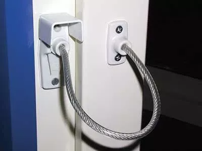 2-Godkänd barnskyddande säkerhetsvajer för fönster och fönsterdörr ASSA 184