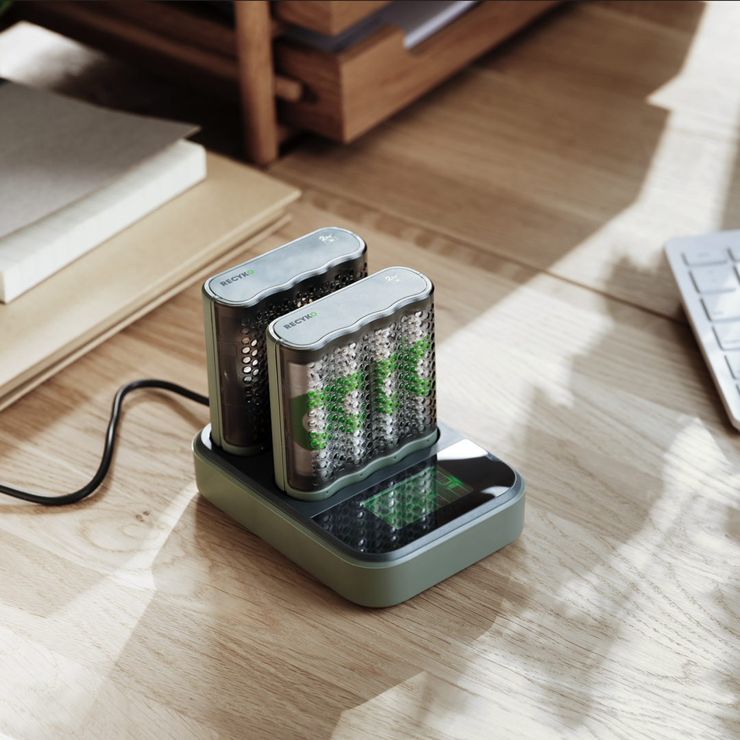 Laddstation M452 GP ReCyko AA / AAA med 2 st batteriladdare och 8 st batterier – bild 3 – St George