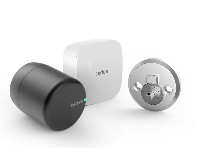 Smart digitalt dörrlås tedee Pro Svart med adapter för nordiska låshus och WiFi bryggan