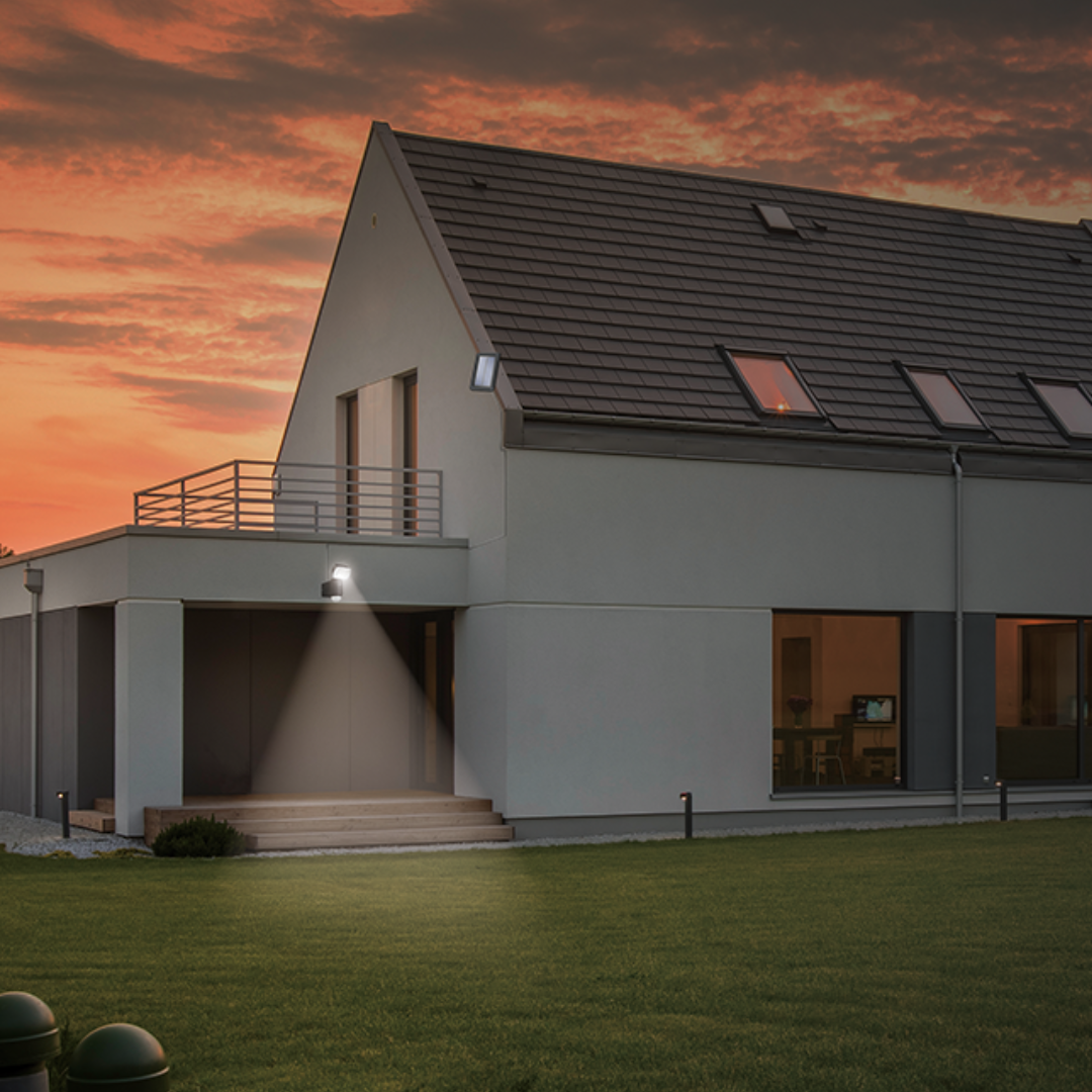 Trådlös utomhusbelysning GP Safeguard RF1.1 med en lampa och rörelsesensor